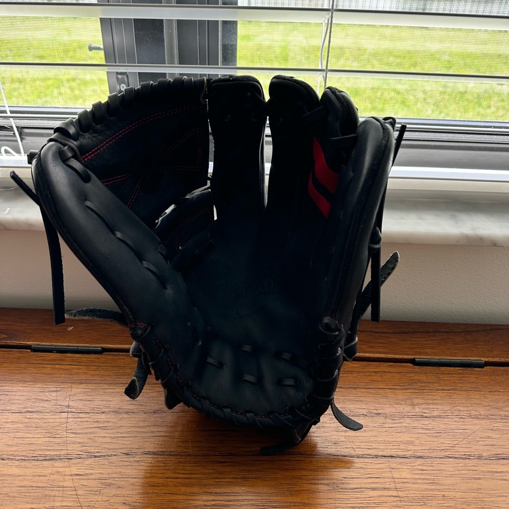 Nike Shado Pro Baseball Glove - Picture 4 of 10